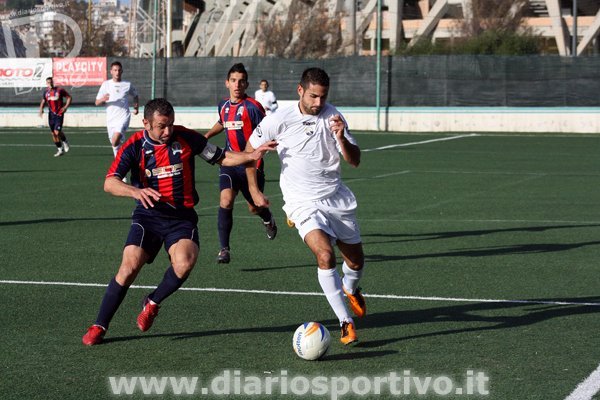 Francesco Virdis inseguito da Massimo Demartis